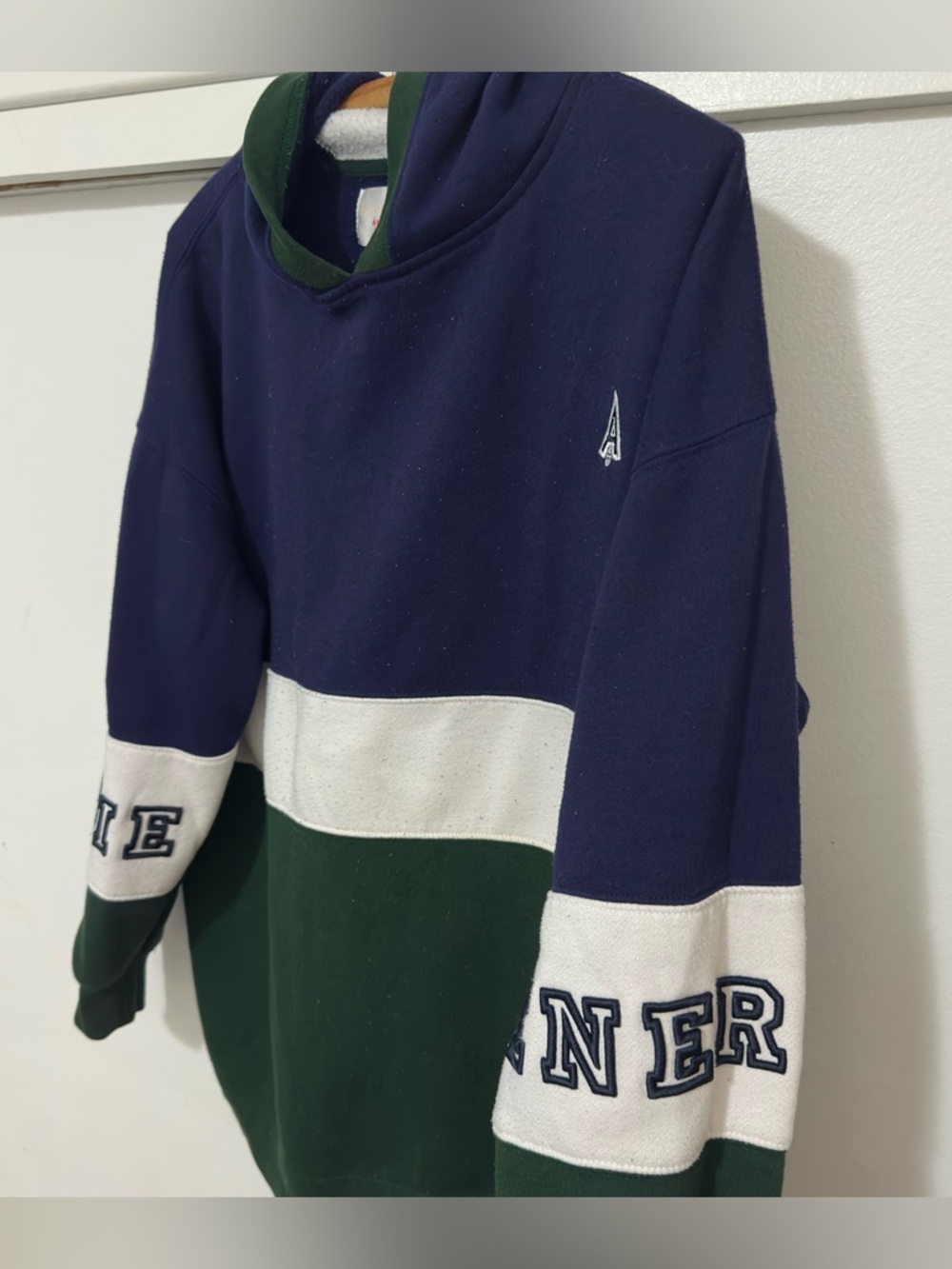 Men's Vintage EXPRESS
Athlétique Colorblock Hoodie Sweater - Navy, Green & White